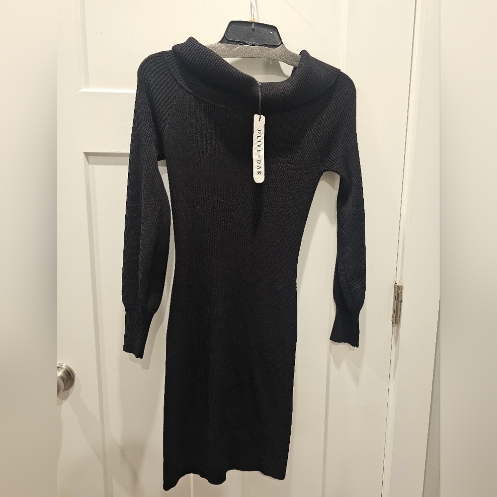 NWT! Olive Oak Ribbed BOAT NECK Dress Size M Black
